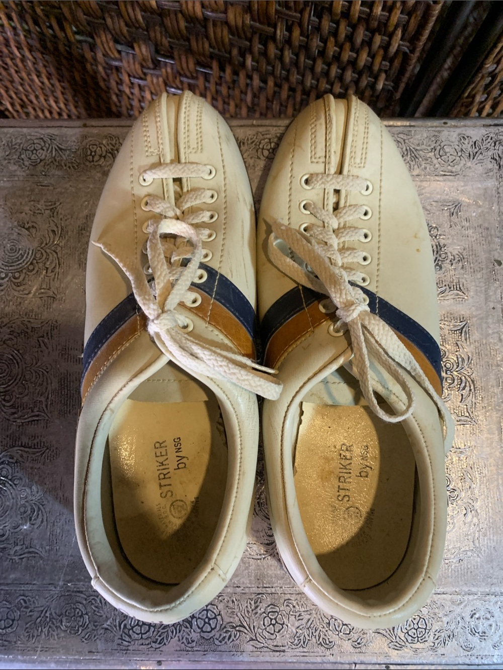 Vintage Striker Bowling Shoes Size 10.5